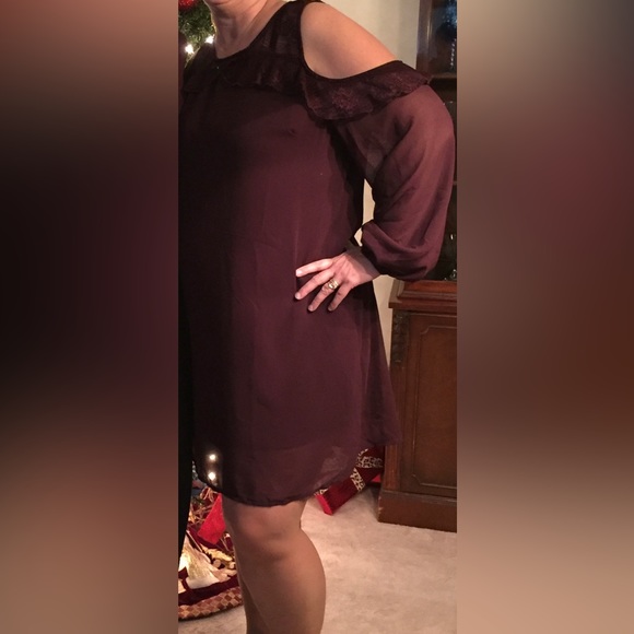 Maurices cocktail  dress with a cold shoulder and sheer sleeves - Picture 10 of 10